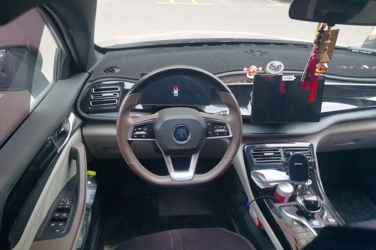 Used BYD Qin PLUS 2023 Champion Edition DM-i 55KM Leading Model
