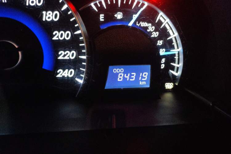 Used Toyota Camry 2016 2.0G 10th Anniversary Leading Edition
