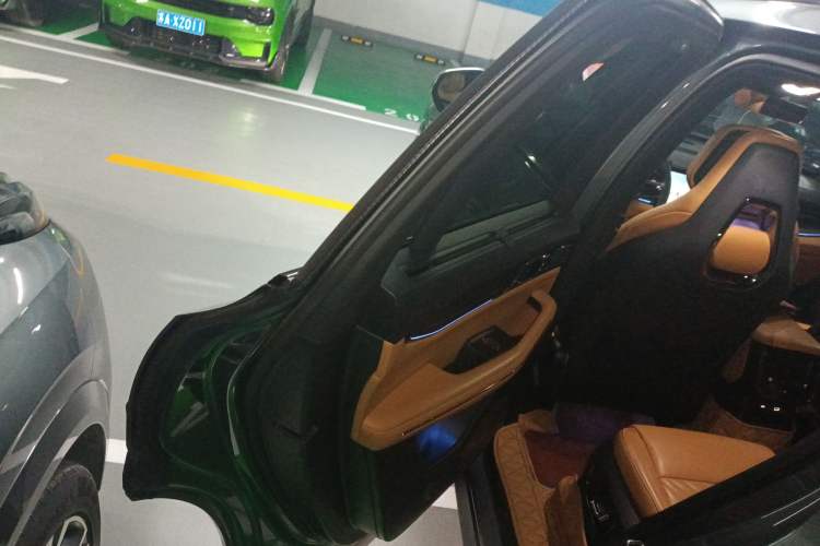 Used Lynk & Co 09 EM-P 2021 2.0T PHEV Halo Six-Seater