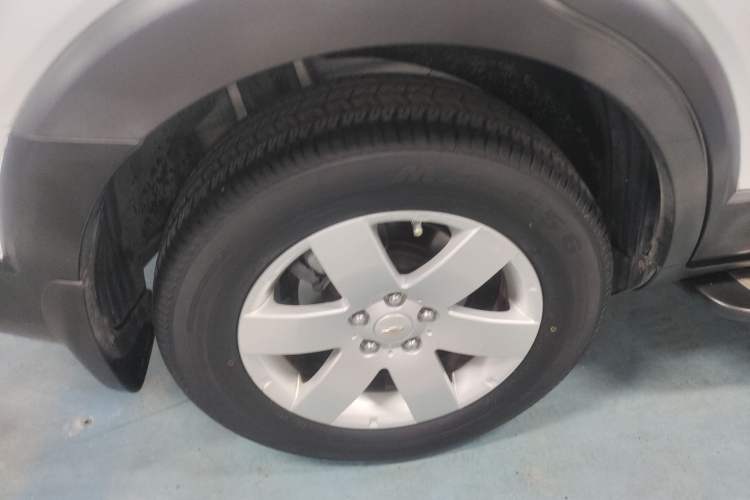 Used Chevrolet Captiva 2014 2.4L Two-Wheel Drive Urban Version 7 Seats
