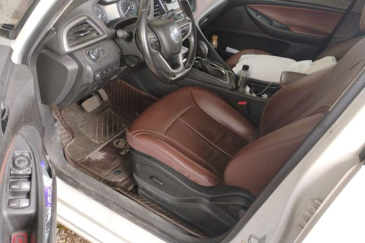 Used Buick GL6 2019 18T 6-Seater Connected Luxury Version China VI Standard