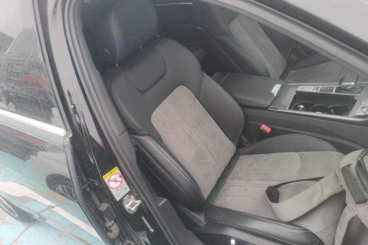 Used Audi A6L 2023 Revised 40 TFSI Luxury Dynamic Edition
