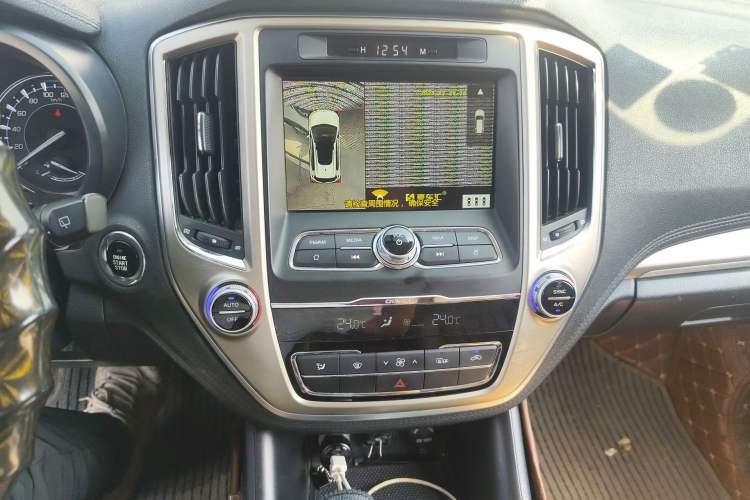 Used CHANGAN CS95 2017 2.0T Two-Wheel Drive Zhiyuan Edition