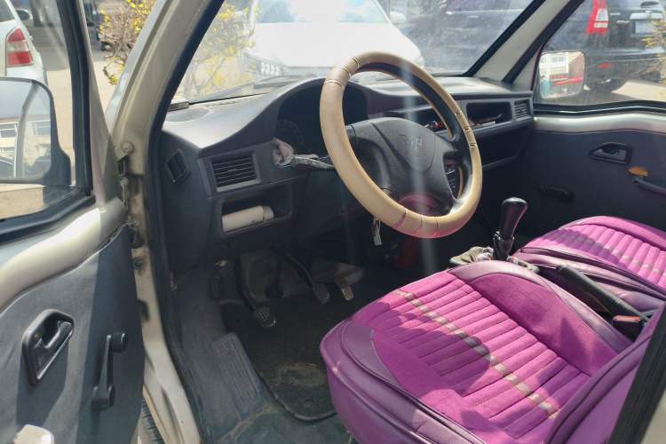 Used Wuling Zhiguang 2013 1.0L Practical Version
