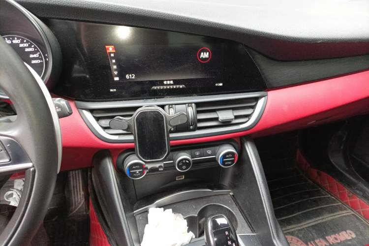 Used Alfa Romeo Giulia 2017 2.0T 280HP Luxury Edition