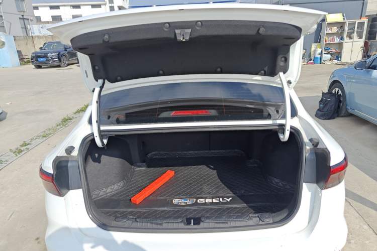 Used Geely Auto Emgrand 2023 4th Generation Champion Edition 1.5L CVT Prestige Model
