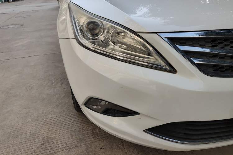 Used Changan Eado 2013 1.6L Manual Luxury Model China V Standard