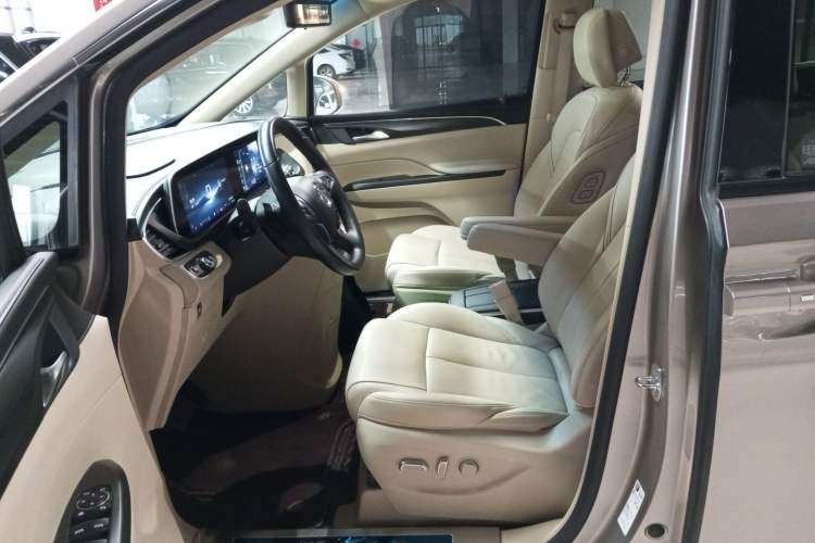 Used Buick GL8 2023 ES Lu Zun Deluxe Model