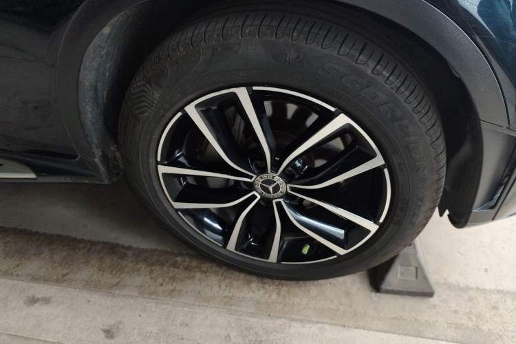 Used Mercedes-Benz GLC 2020 Facelift GLC 300 L 4MATIC Dynamic Edition