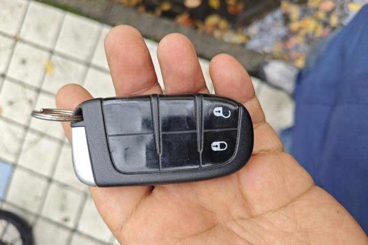 Used Jeep Compass 2017 200T Automatic Family Edition Vehicle Key