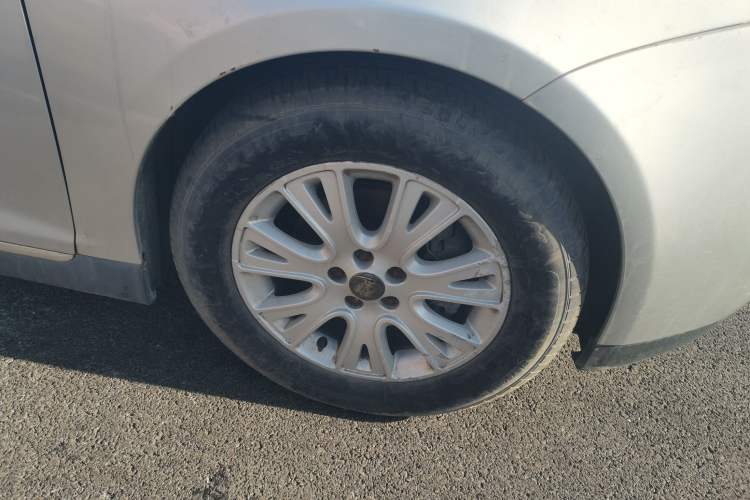 Used Roewe 550 2012 550 1.8L Manual Value Edition
