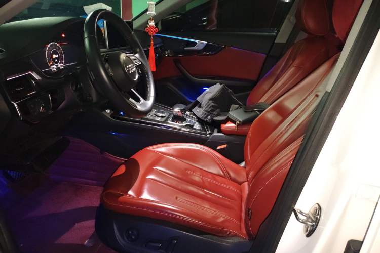 Used Audi A4L 2019 40 TFSI Fashion Version China V
