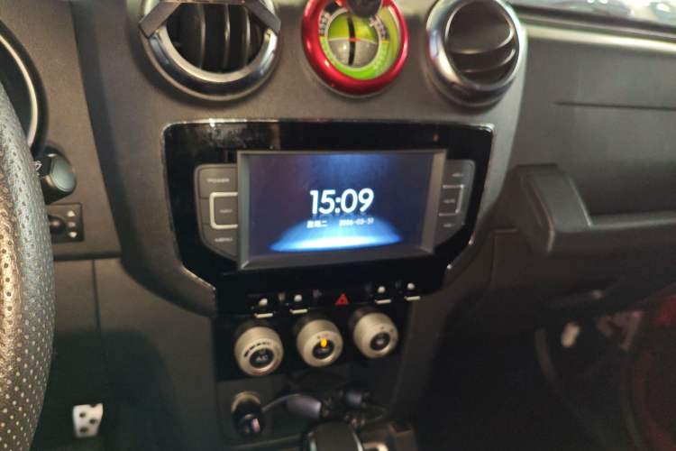 Used BAIC Off-Road BJ40 2017 40L 2.3T Automatic All-Wheel Drive Ring of the Tower Champion Edition
