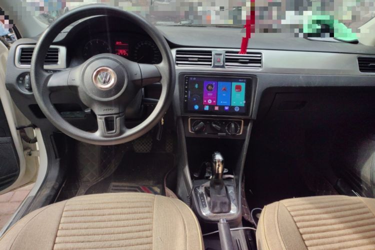 Used Volkswagen Santana 2015 1.6L Automatic Comfort Edition
