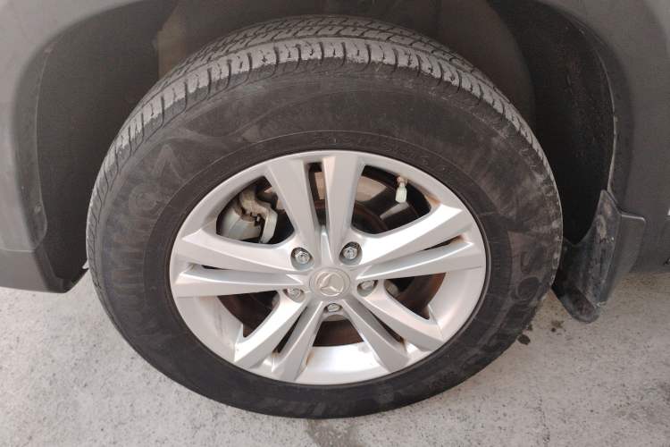 Used HYOSOW S5 2017 1.3T Manual Prestige Edition
