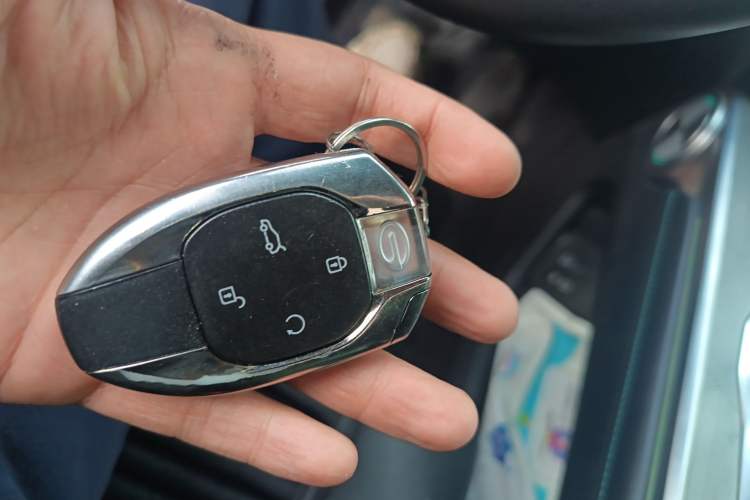 Used GAC Trumpchi EMKOO 2022 1.5T Supernova Pro Edition Vehicle Key