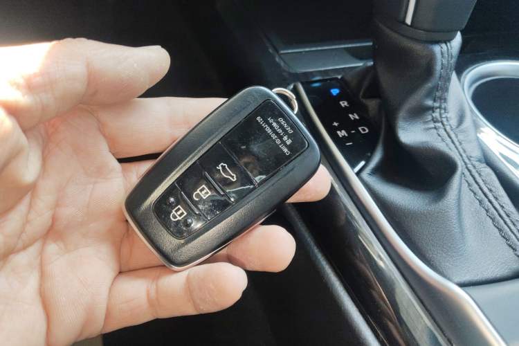 Used Toyota Camry 2021 2.0G Luxury Edition