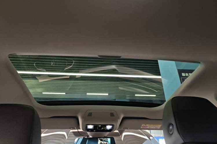 Used Volkswagen Lamando 2023 Lavida L 280TSI DSG Cool & Spicy Edition