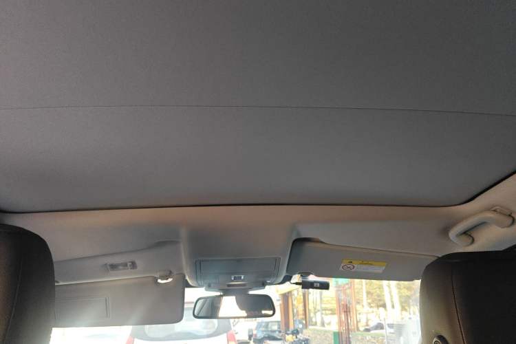 Used Land Rover Discovery Sport 2019 240 PS SE Version China V Standard
