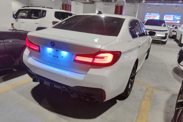 Used BMW 5 Series 2022 Second Facelift 530Li Luxury Version M Sport Package Rear Right 45 Deg
