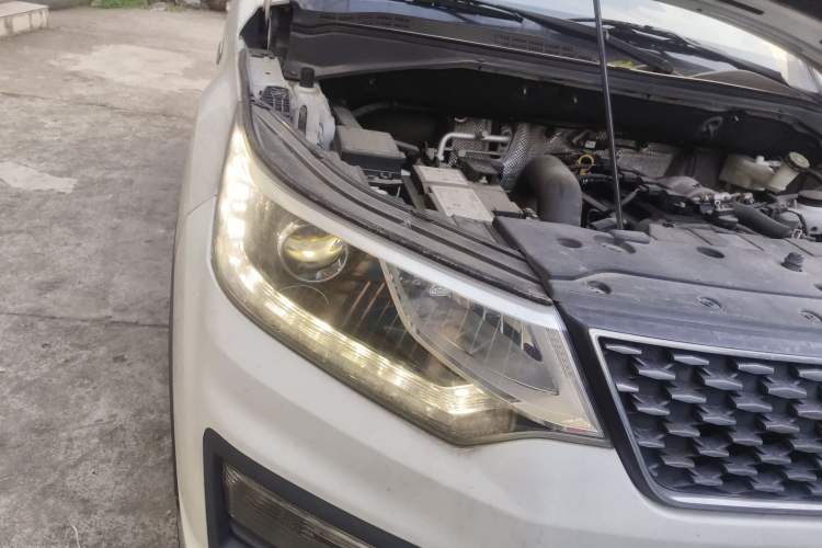 Used CHANGAN OSHAN CX70 2017 CX70T 1.5T Manual Zunqing Edition