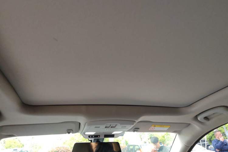 Used Buick Envision 2019 20T Two-Wheel Drive Luxury Version China VI Standard Headliner