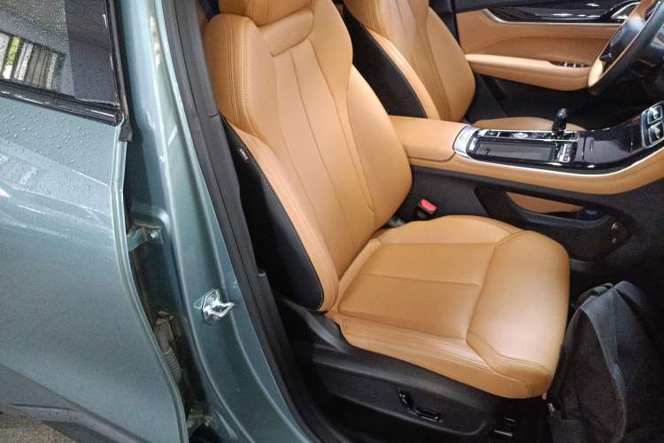 Used Geely Auto FX11 2025 4th Generation 1.5TD DCT - Shanhe Right Front Seat