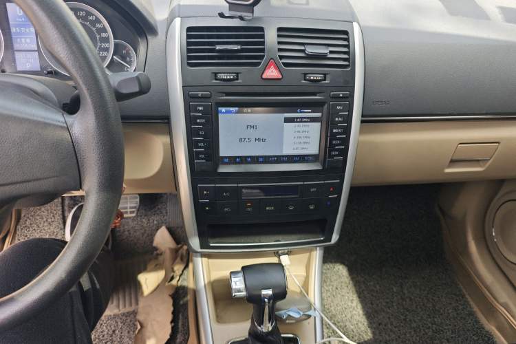 Used BAIC E Series 2013 Sedan 1.5L Automatic Leshang Edition
