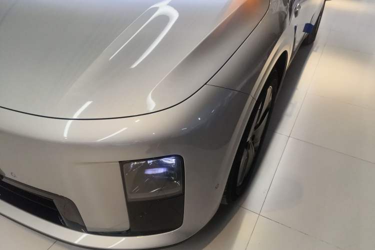 Used Li Auto Li Auto i8 2025 Model Standard Version
