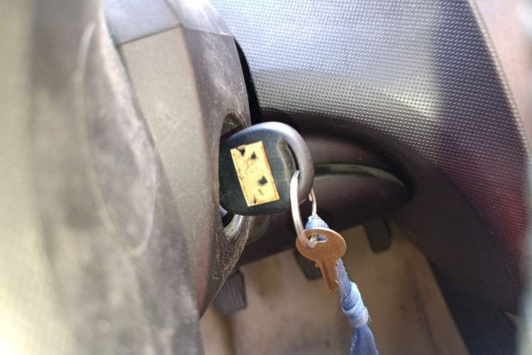 Used Chevrolet Sail 2013 Sedan 1.2L Manual Fashionable Happiness Edition
