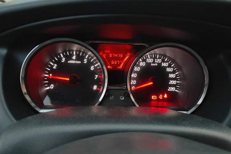 Used Nissan Livina 2013 Jingrui 1.6XL Manual Comfort Edition Instrument Cluster