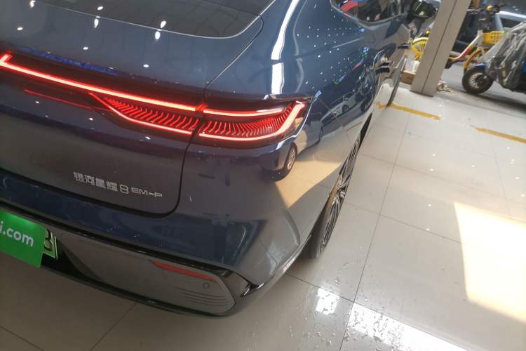 Used Geely Galaxy 8 2025 130km EM-P Starship Edition Exterior 3