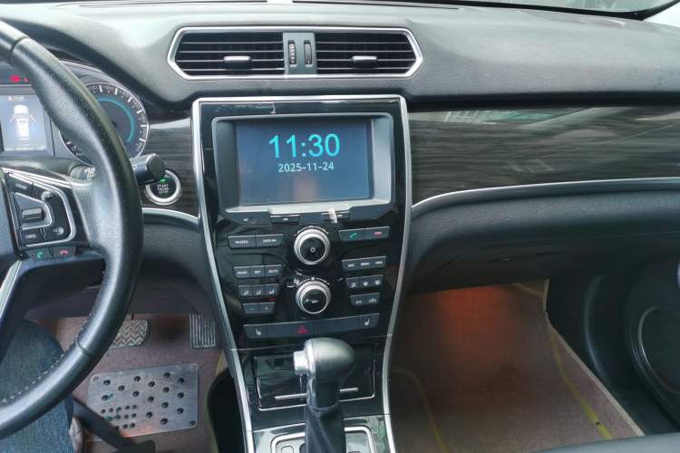 Used Haval H2 2016 Red Label 1.5T Automatic Two-Wheel Drive Elite Model