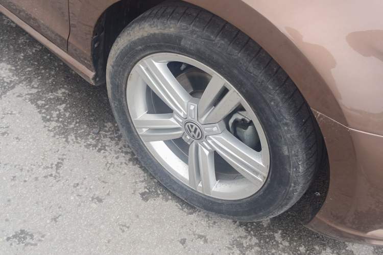 Used Volkswagen Lamando 2018 280TSI DSG Comfort Edition Exterior 4