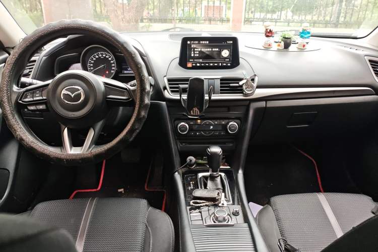 Used Mazda 3 Axela 2017 Sedan 1.5L Automatic Luxury Model Emission Standard China V Center Console