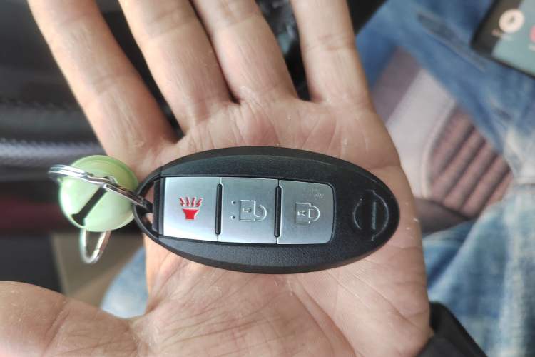 Used Nissan Qashqai 2011 2.0 XV Lea CVT 2WD Vehicle Key