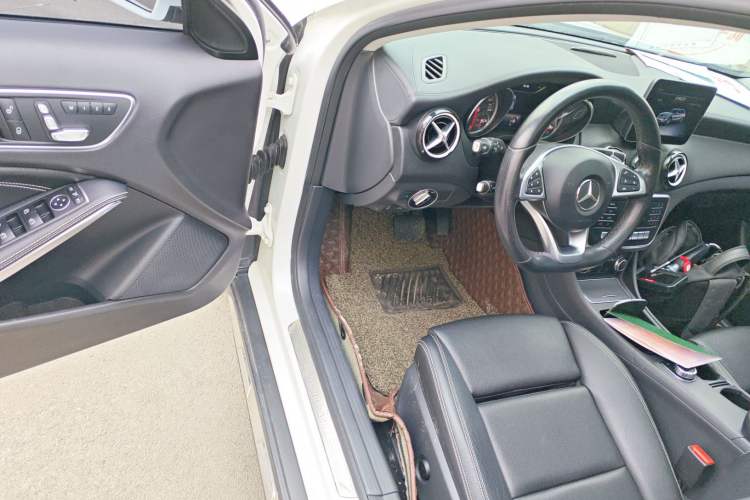 Used Mercedes-Benz GLA 2019 GLA 200 Fashion Model