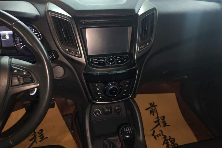 Used Changan CS75 2014 2.0L Manual Luxury Version China IV Standard