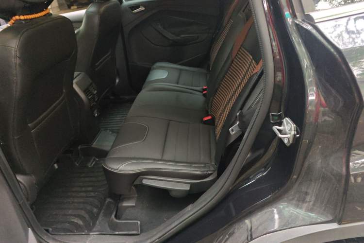 Used Ford Kuga 2013 1.6L GTDi Two-Wheel-Drive Trend Model Left Rear Seat