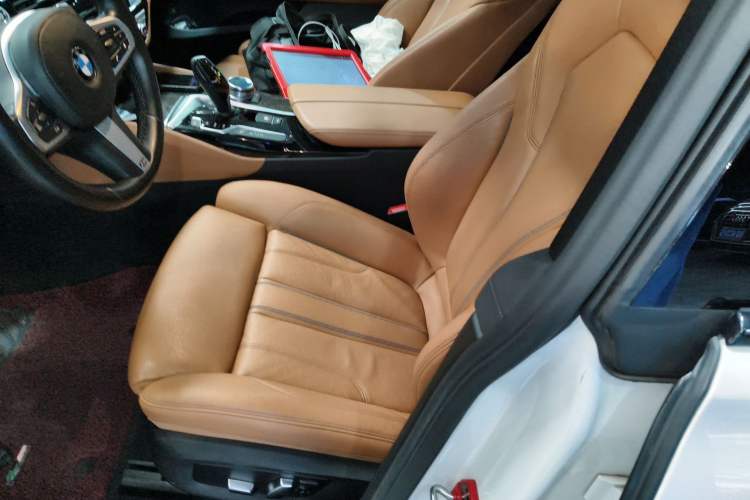 Used BMW 6 Series GT 2019 630i M Sport Package
