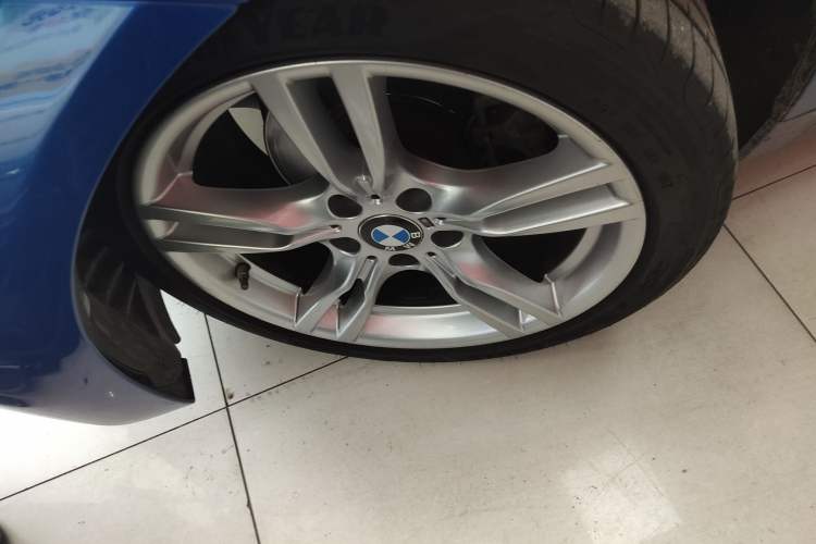 Used BMW 4 Series 2019 425i Gran Coupe M Sport Package Left Front Wheel Hub