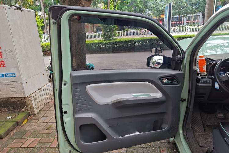 Used Wuling Hongguang MINIEV 2021 Macaron Premium Model – Lithium Iron Phosphate