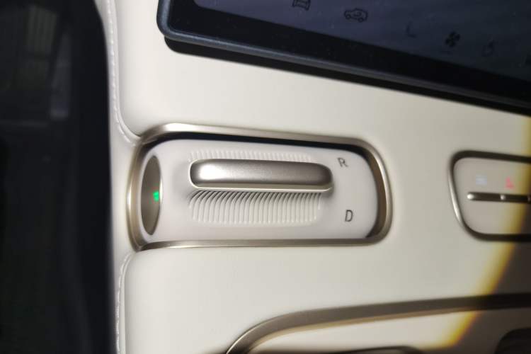 Used Nio ES6 2024 75 kWh
