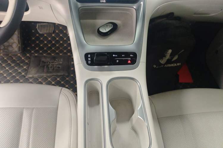 Used Geely Galaxy Geome 2025 310km Youth Edition Gear Lever