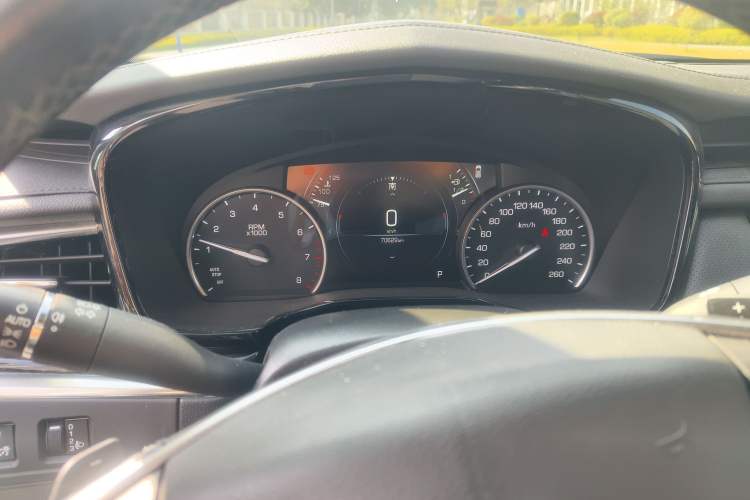 Used Cadillac XT5 2018 25T Luxury Model