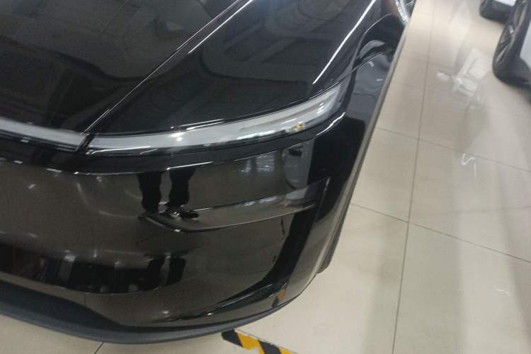 Used Tesla Model Y 2026 Facelifted Long-Range Rear-Drive Model Left Front Headlight