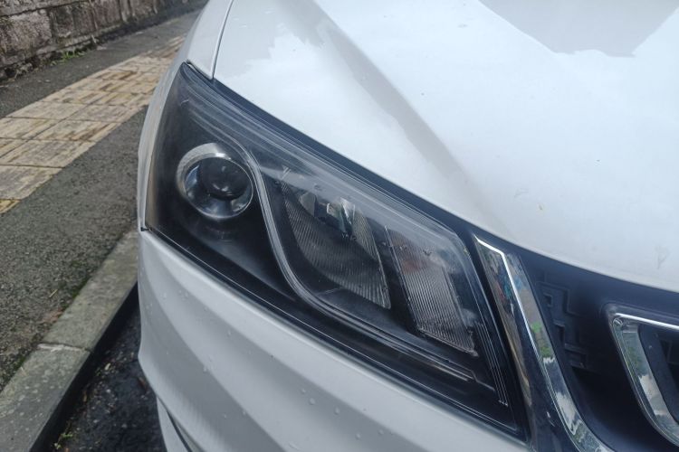 Used Geely Auto Emgrand 2017 Sedan Million Edition 1.5L Manual - Upward Version Right Front Headlight