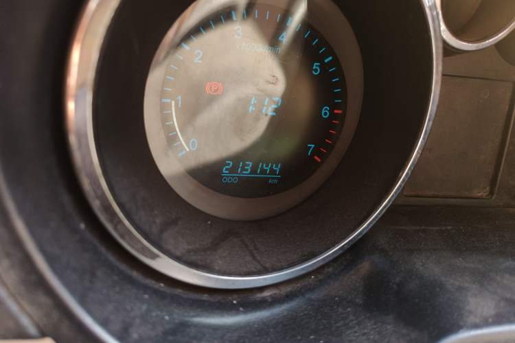 Used CHANGAN KAICHENG Ruixing M90 2018 2.0L Value-Added High-Roof Double-Door 6-Seater 4G94S Odometer Close Up