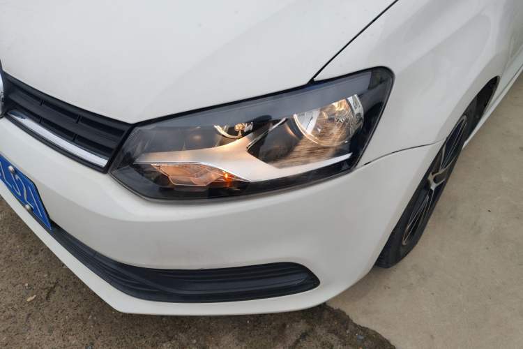 Used Volkswagen Polo 2016 1.4L Manual Fashion Model
