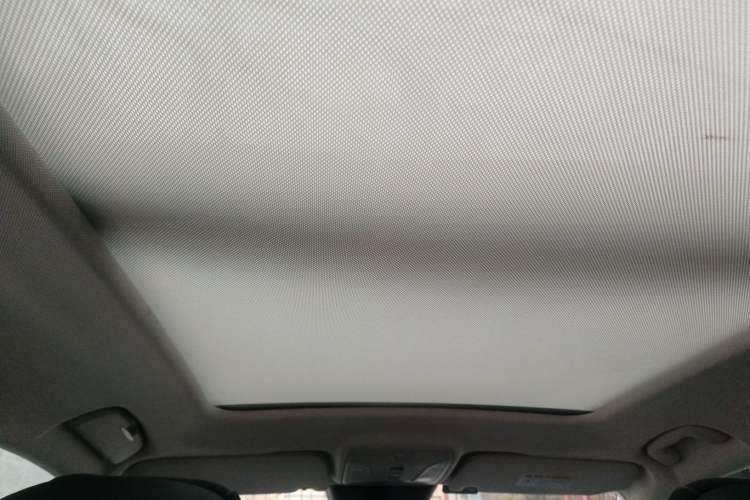 Used Hongqi HS5 2022 Facelifted Version 2.0T Smart Connect Flagship All-Wheel-Drive Edition
